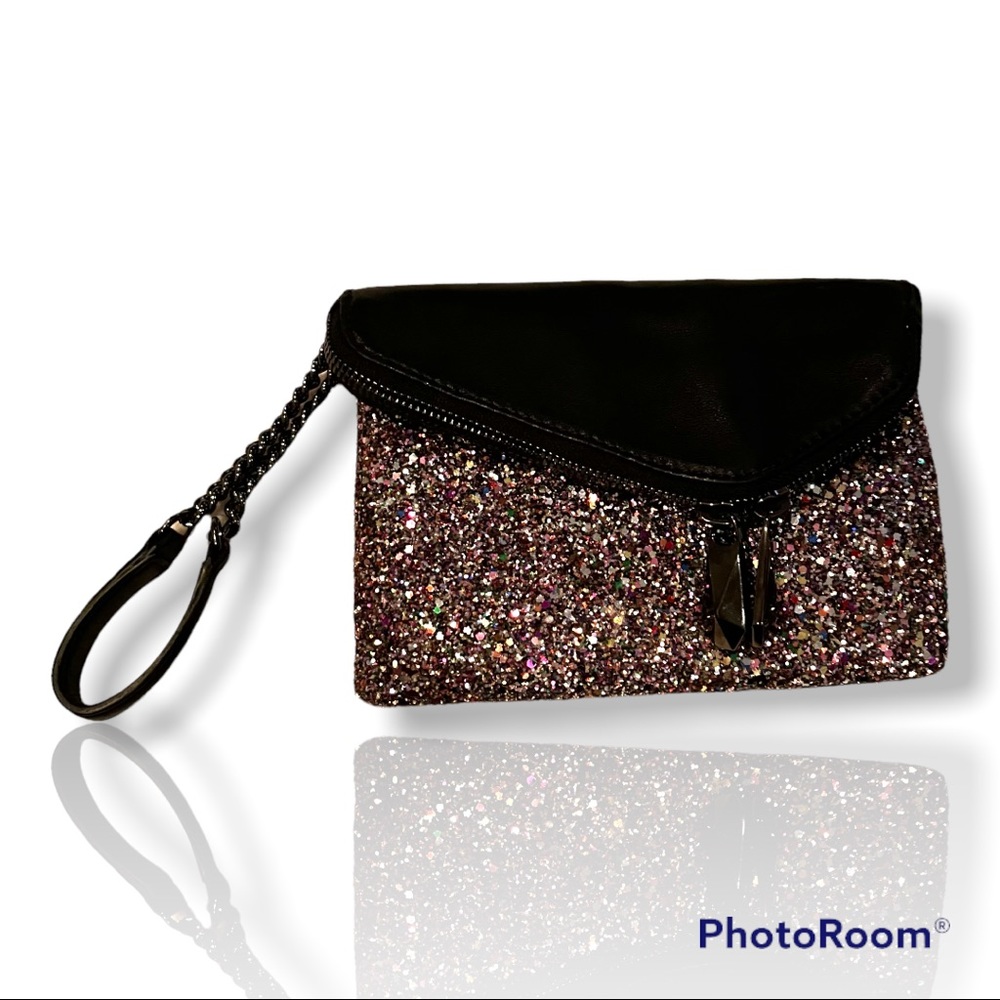 Henri Bendel Wristlet